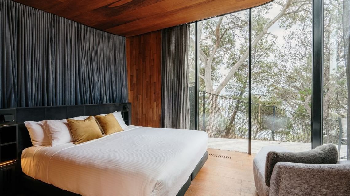 Freycinet Lodge Cabin Bedroom