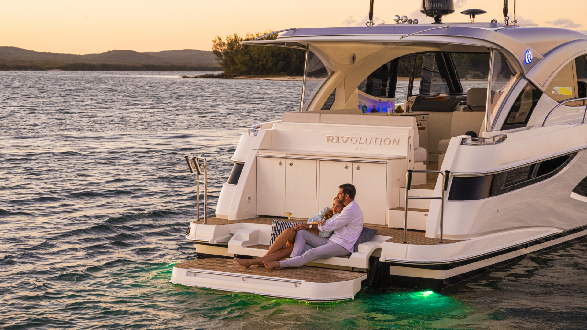 Hydraulic boarding platform helps you get on and keep your feet wet!
