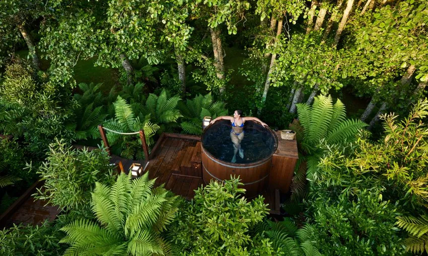 Secret Spot Hot Tubs beside Whakarewarewa Forest