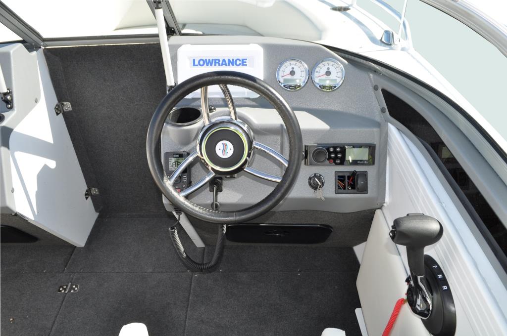 One Boat, Several Personalities (4)