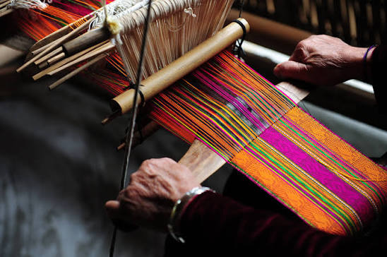 Watch master weavers at work