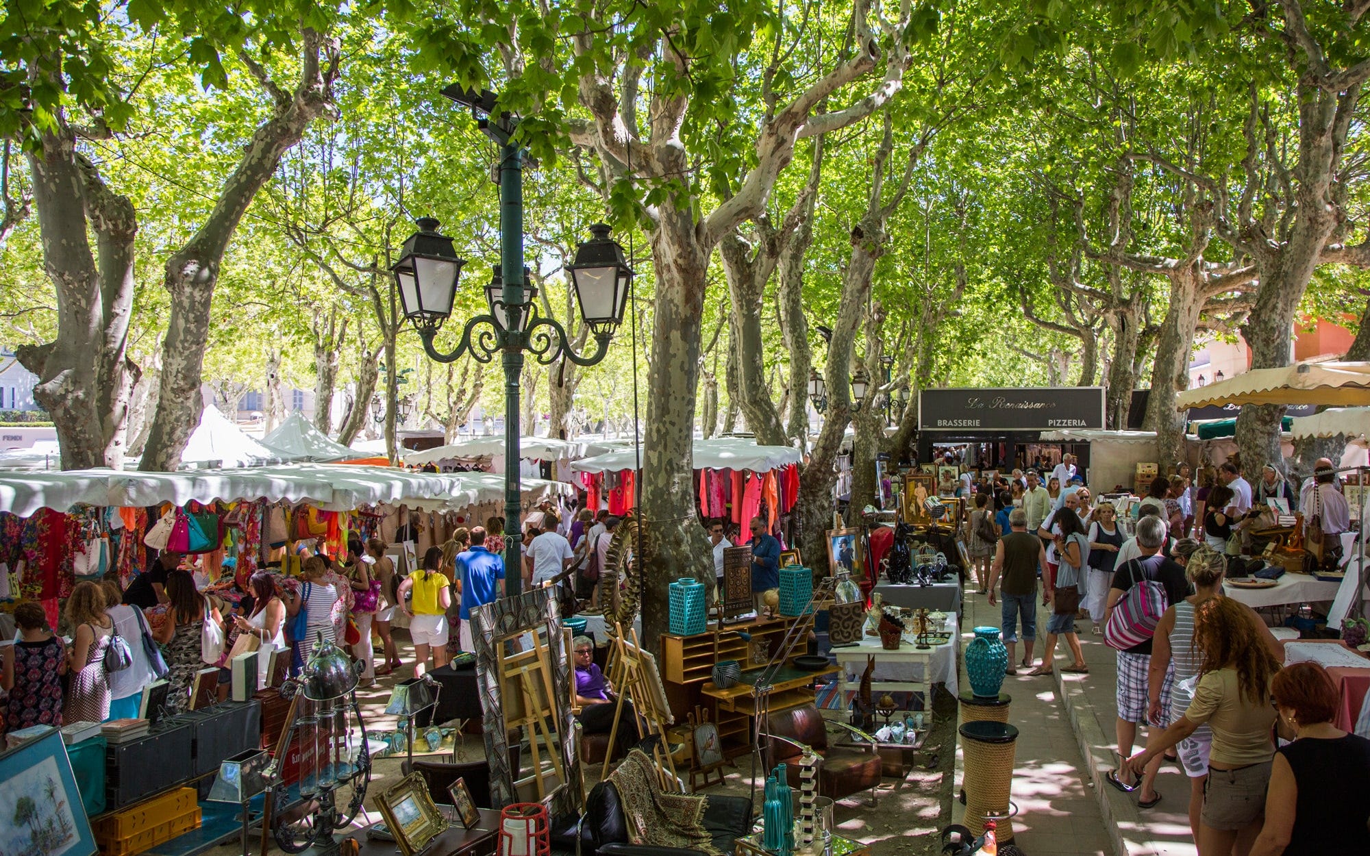 Saint-Tropez Place des Lices market