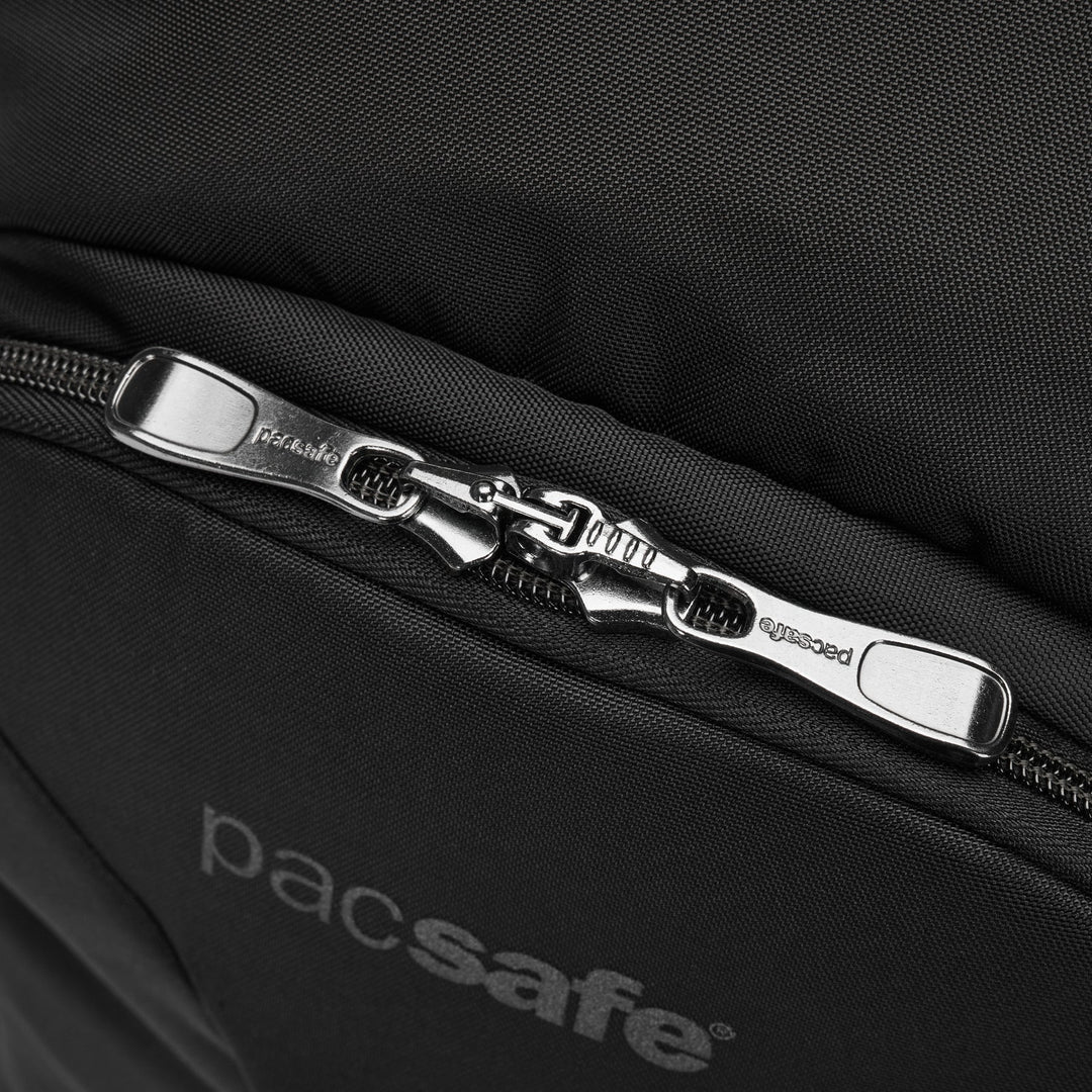 Pacsafe - lockable zips