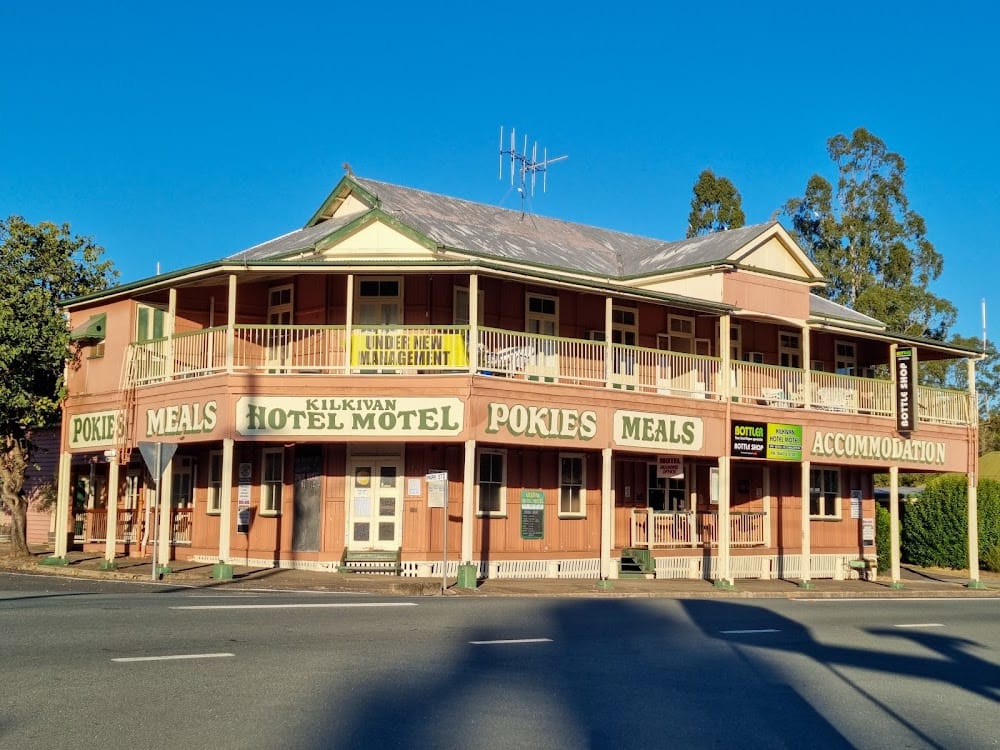 Kilkivan Hotel / Pub