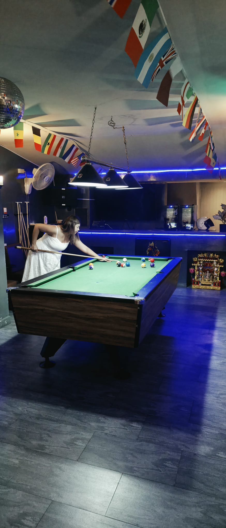 DO NOT play Mimi at pool, especially for money - you have been warned!